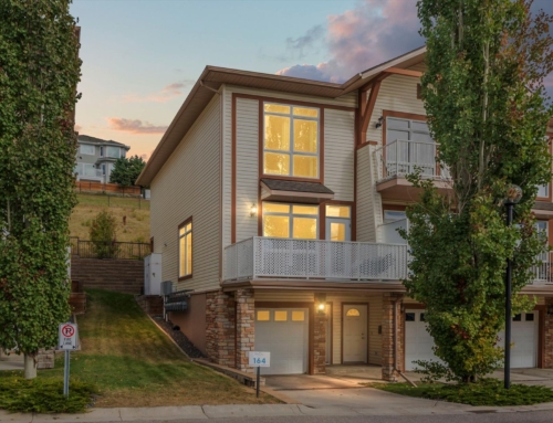 #1-164 Rockyledge View NW